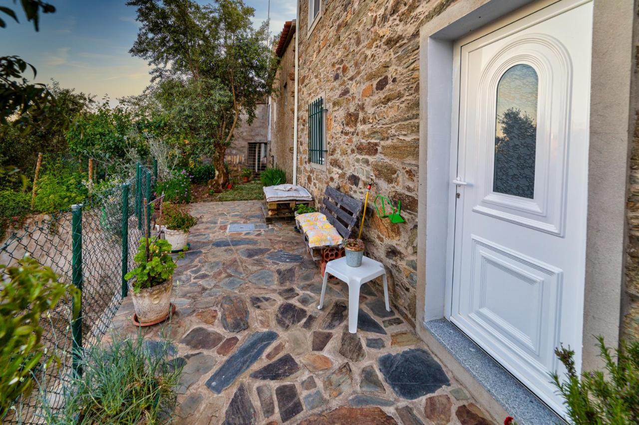 Casa Fundo Dos Palheiros Villa Sobrainho dos Gaios Екстериор снимка