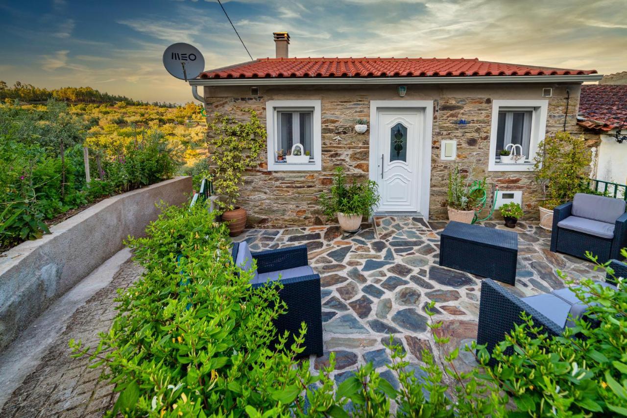 Casa Fundo Dos Palheiros Villa Sobrainho dos Gaios Екстериор снимка