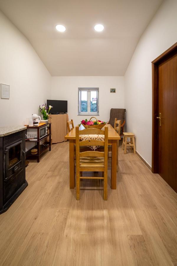 Casa Fundo Dos Palheiros Villa Sobrainho dos Gaios Екстериор снимка